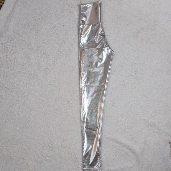 Faux Leather Silver Leggings - Picture 2 of 7